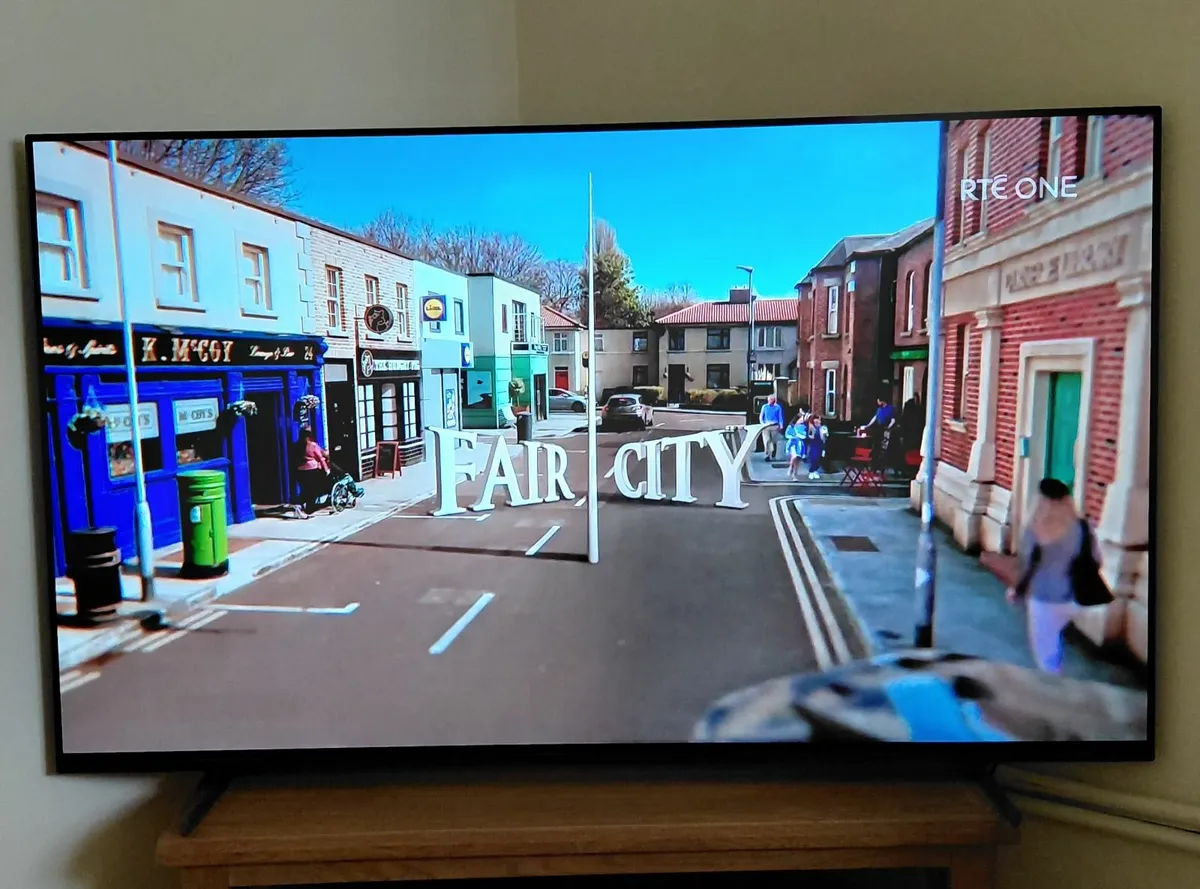 SONY 55 " OLED TV - Image 4