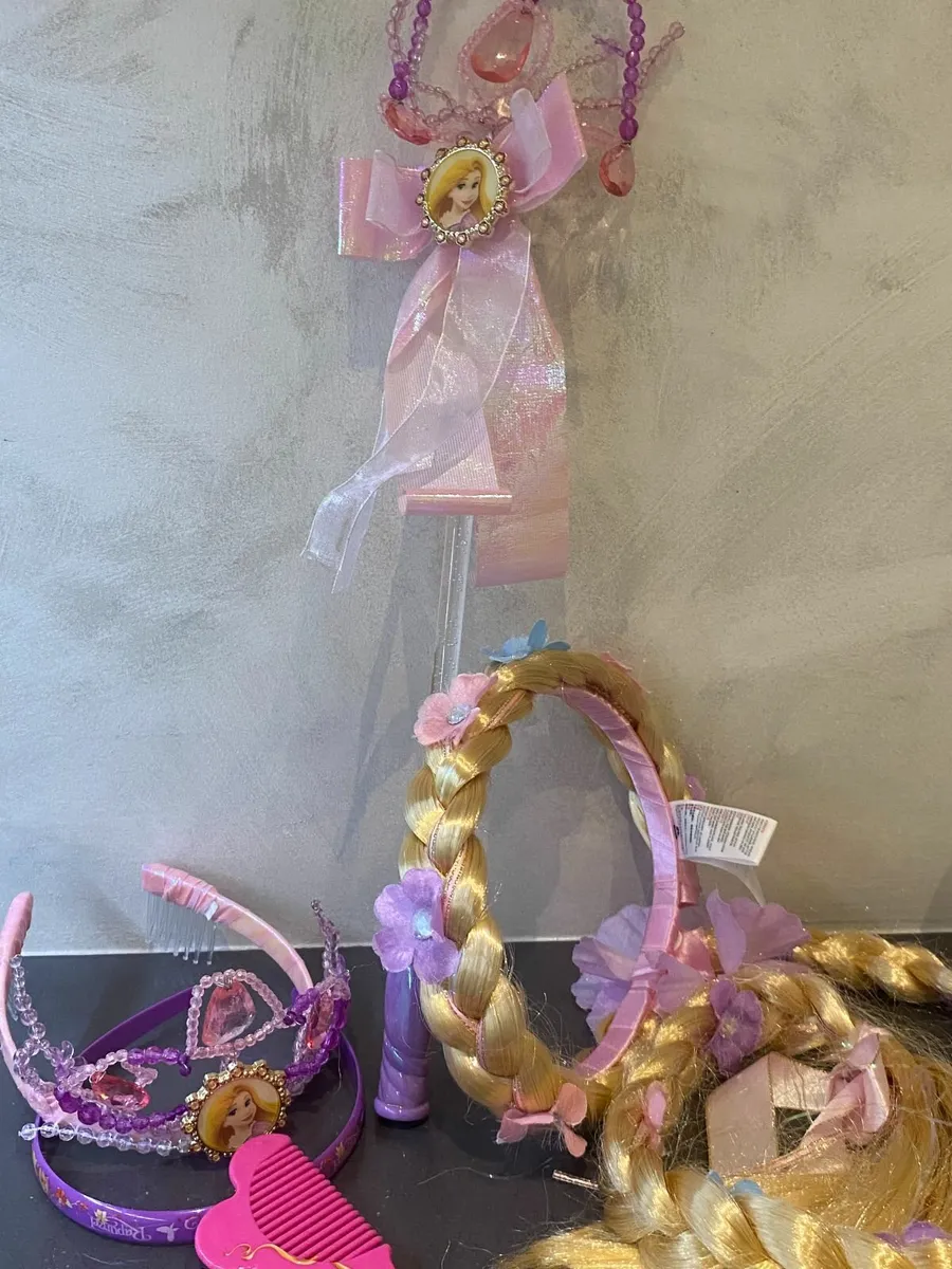 Disney Rapunzel Set - Image 1