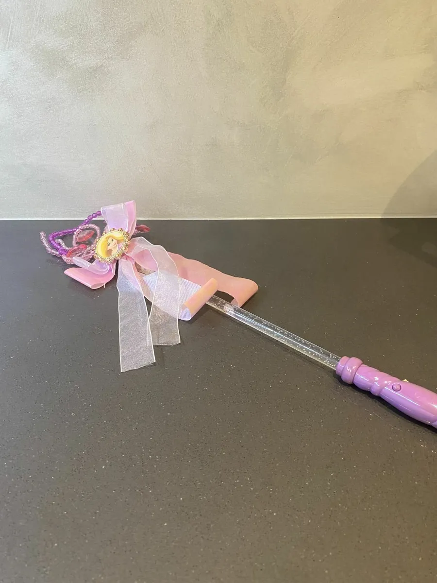 Disney Rapunzel Set - Image 2