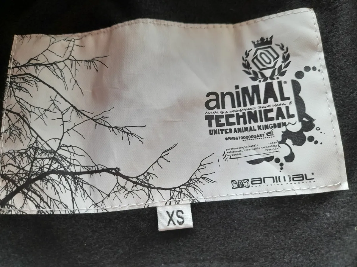 Ski/Snowboarding jacket.  Brand New.  'Animal'.  C - Image 4