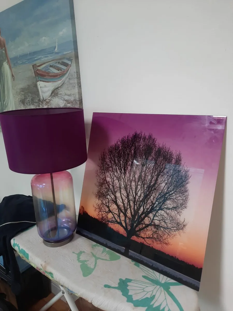 Beautiful table lamp with matching picture - Image 3