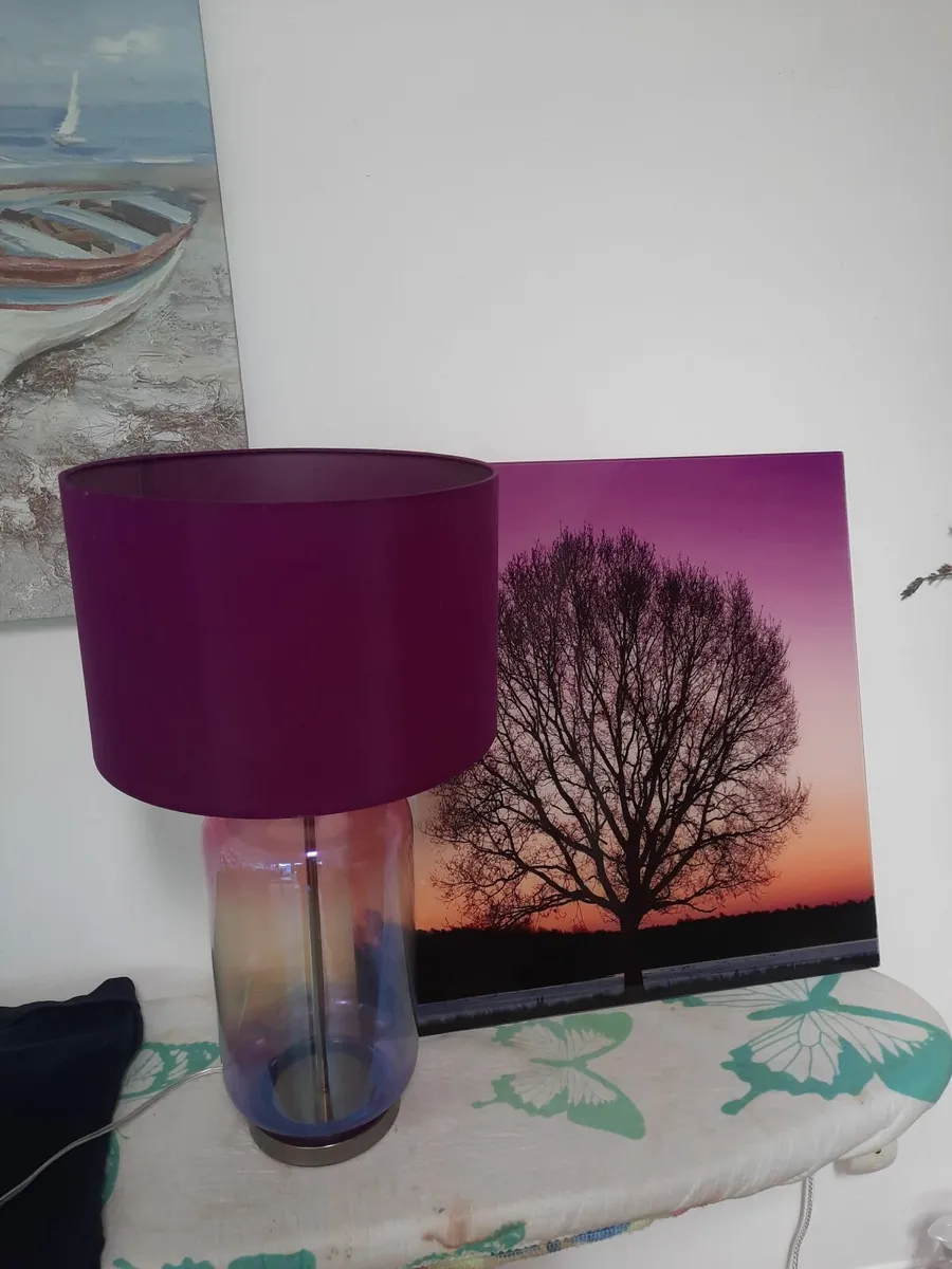 Beautiful table lamp with matching picture - Image 4