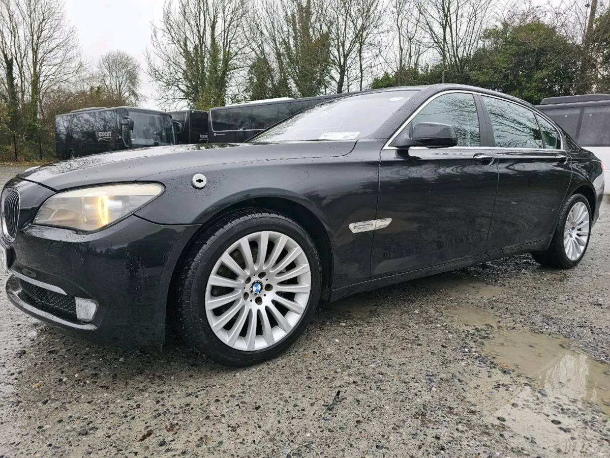 BMW 740 Li. Low mileage - Image 2