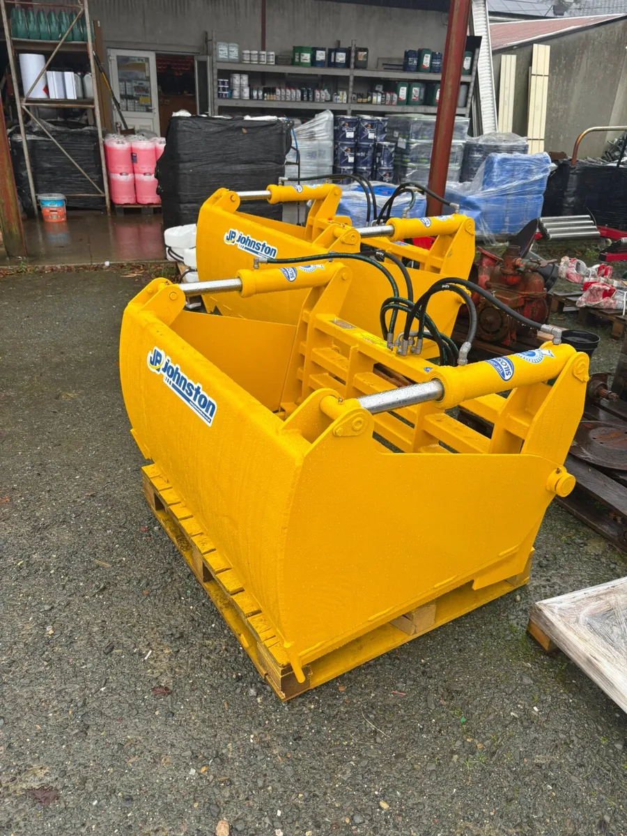 New Johnston Shear Grabs 4'6 / 5'2 - Image 1