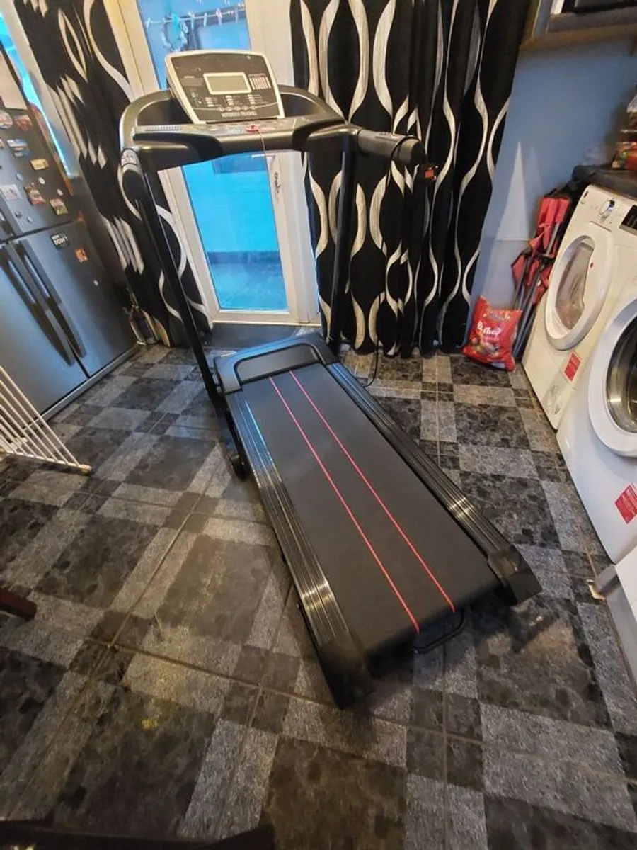motorised  treadmill - Image 2