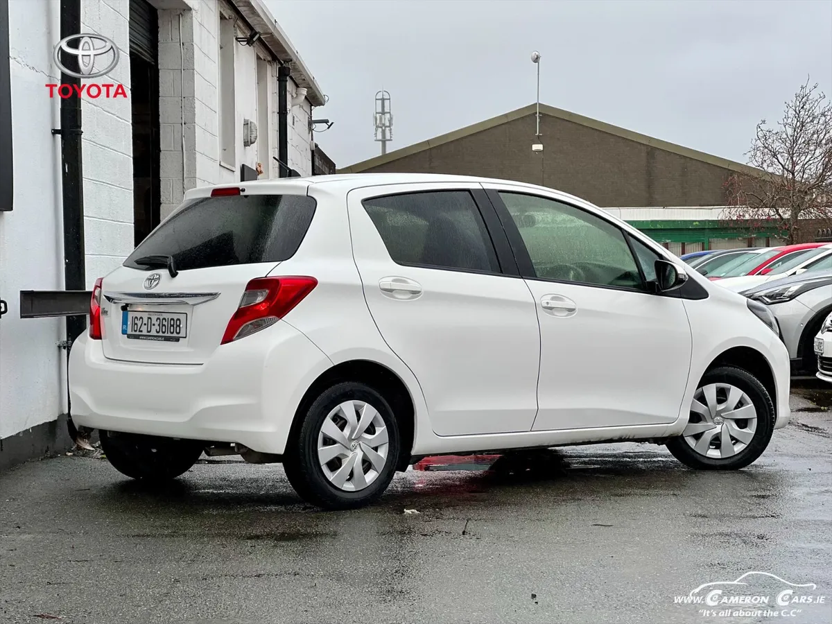 TOYOTA VITZ YARIS AUTOMATIC - Image 4