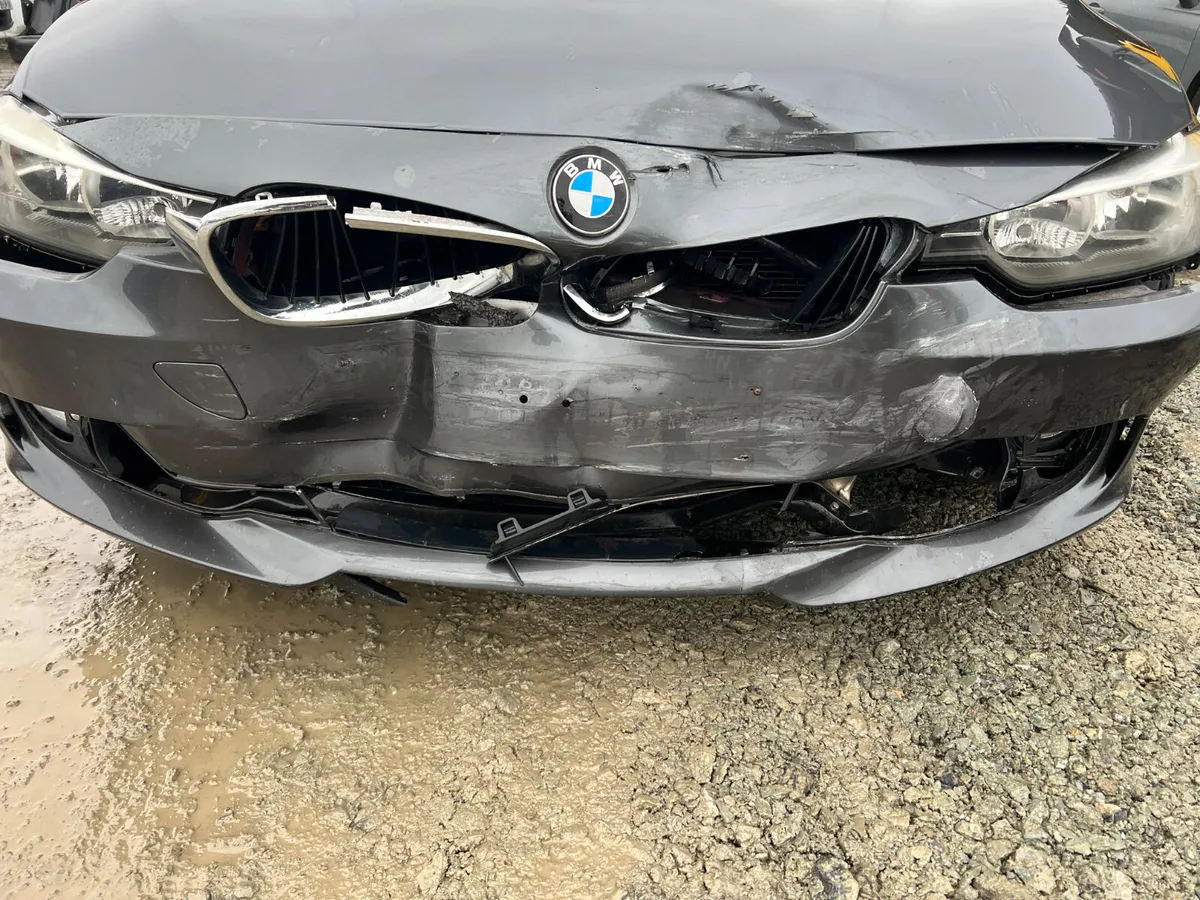 2012 Bmw F30 2.0 Diesel driving - Image 3