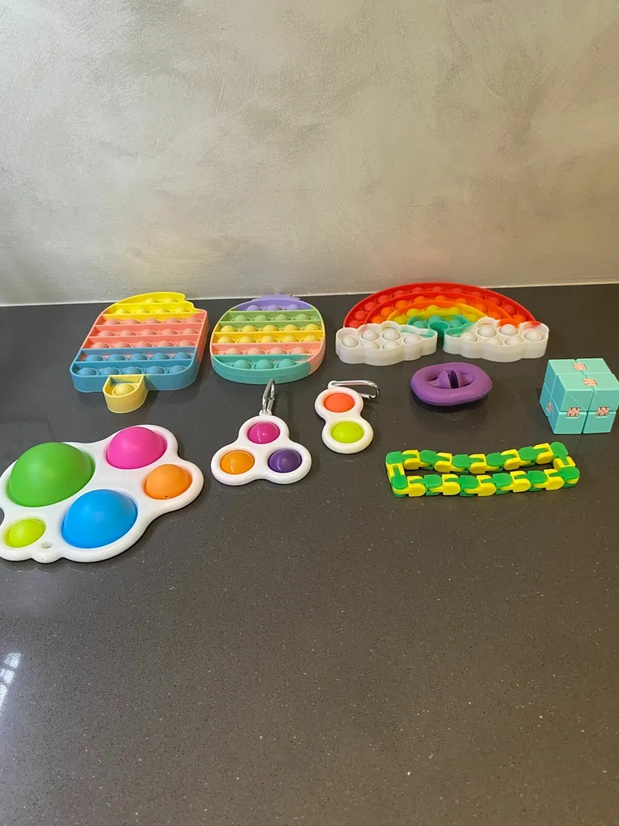 Fidget Toys Pack of 9 - Image 2