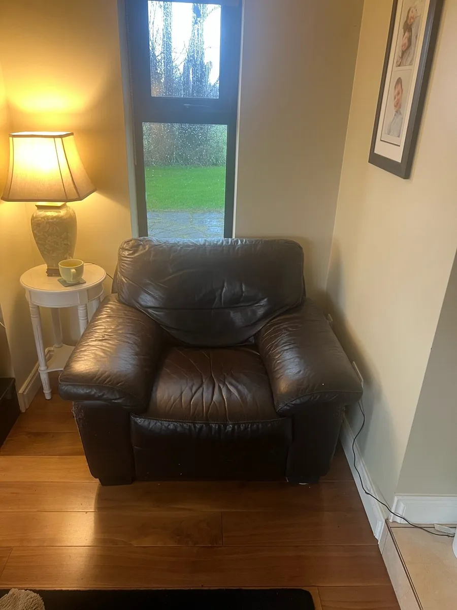 Suit of furniture - Image 2