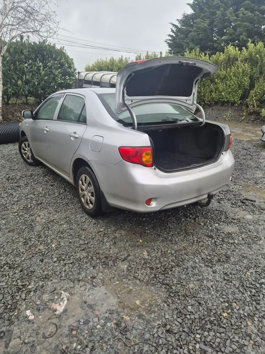 Toyota Corolla - Breaking only - Image 4