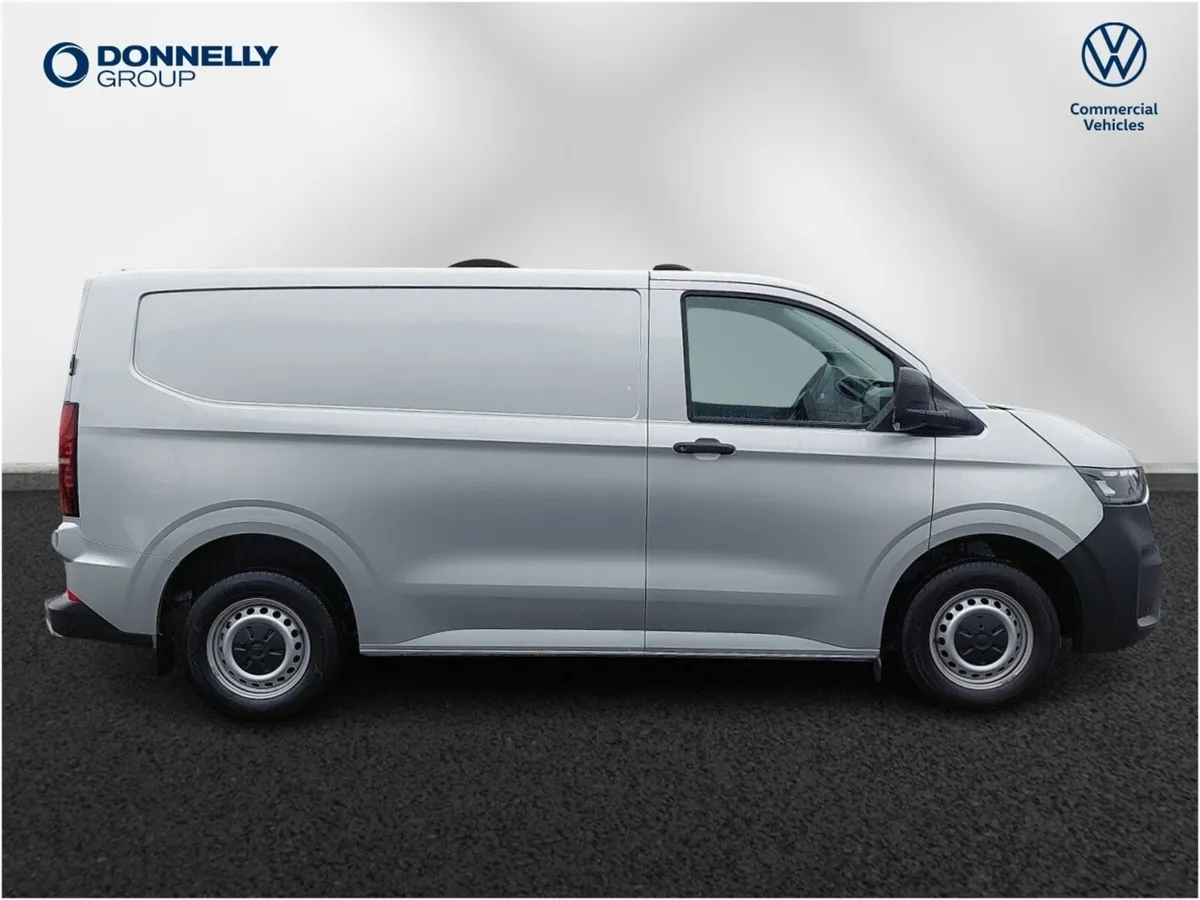 Volkswagen Transporter T32 Lwb Diesel Commerce Plu - Image 4