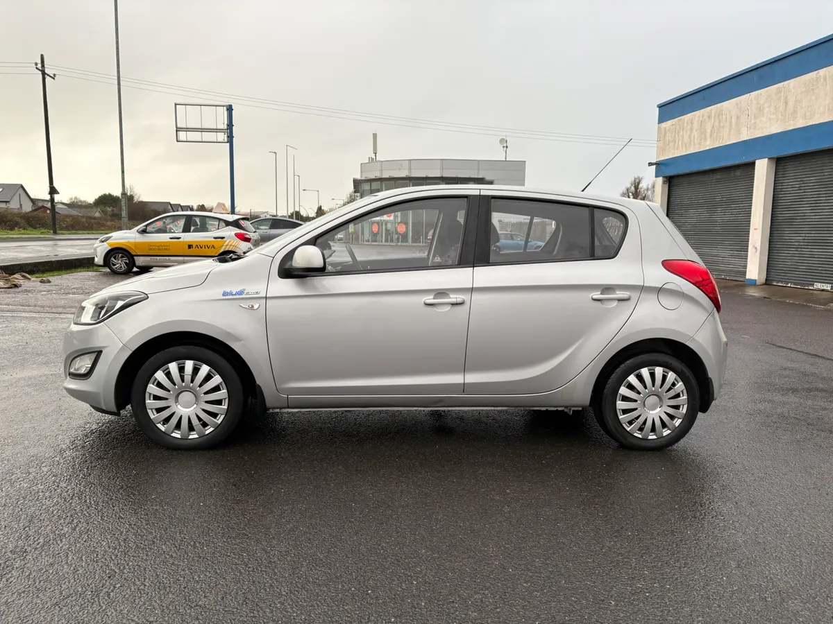 Hyundai i20 2013//NEW NCT//TAX 04/26//LOW KMS - Image 3