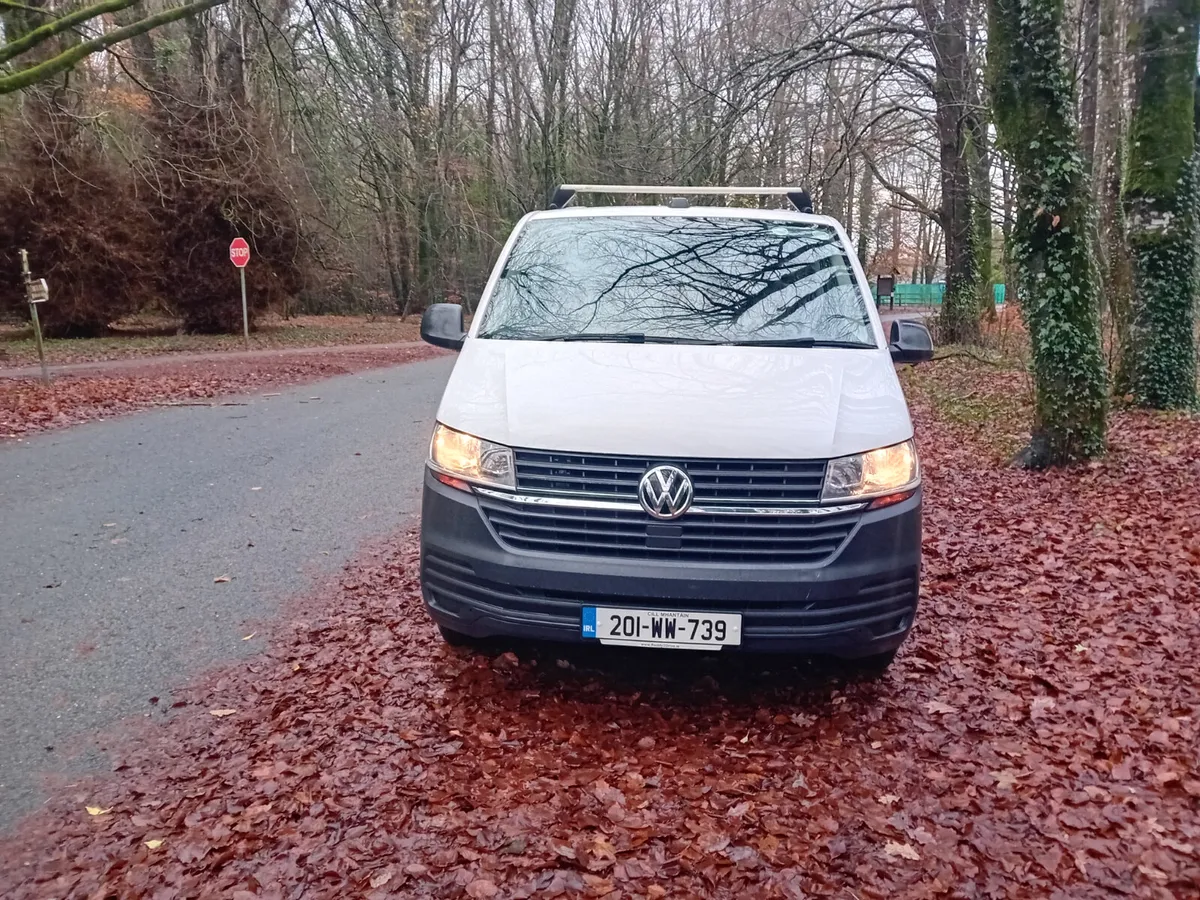 201 VW TRANSPORTER  2.0 TDI LWB 1 OWNER - Image 2