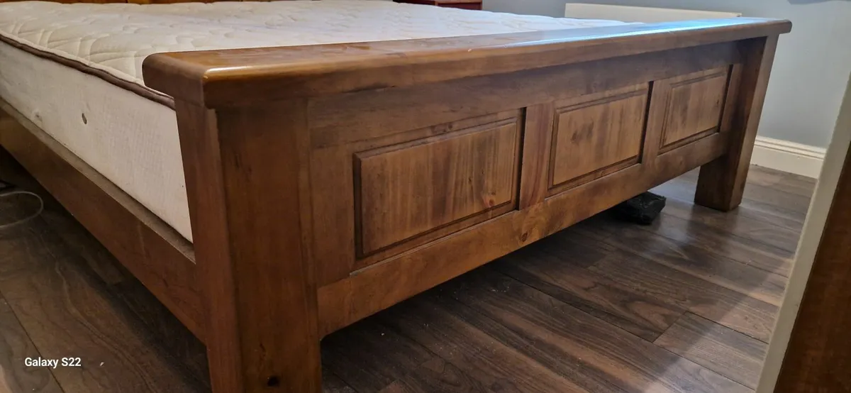 King size wooden bed - Image 1