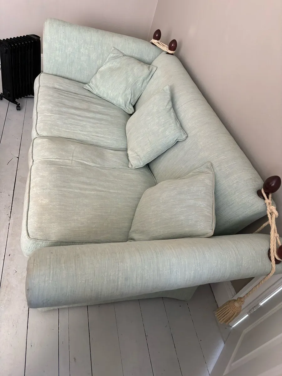 Laura Ashley Couch - Image 3