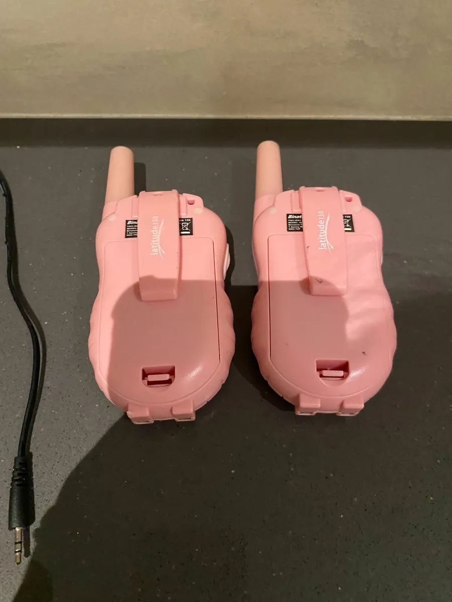 Binatone Latitude 150 Pink Walkie Talkies - Image 4