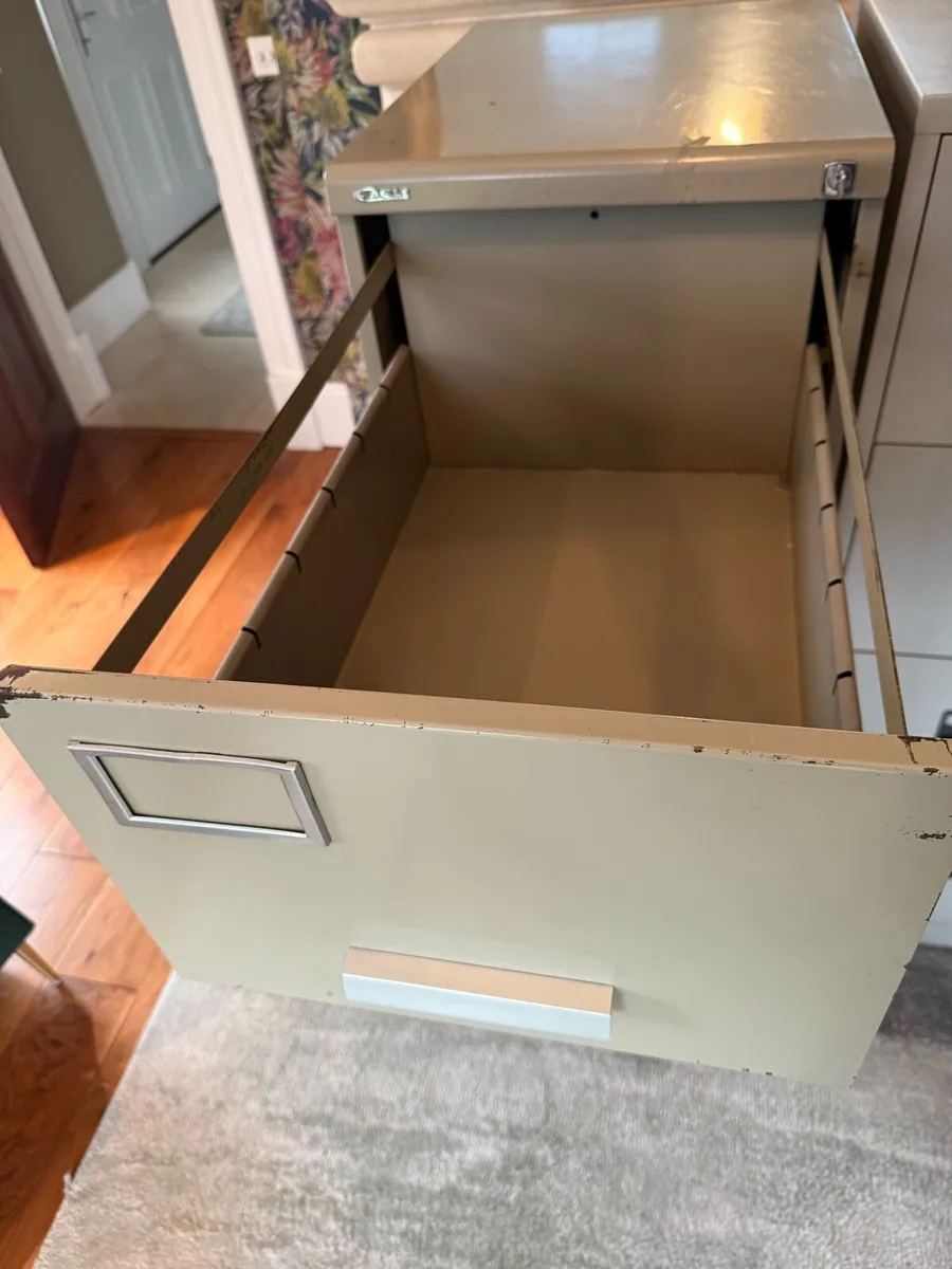Office filing cabinets - Image 2