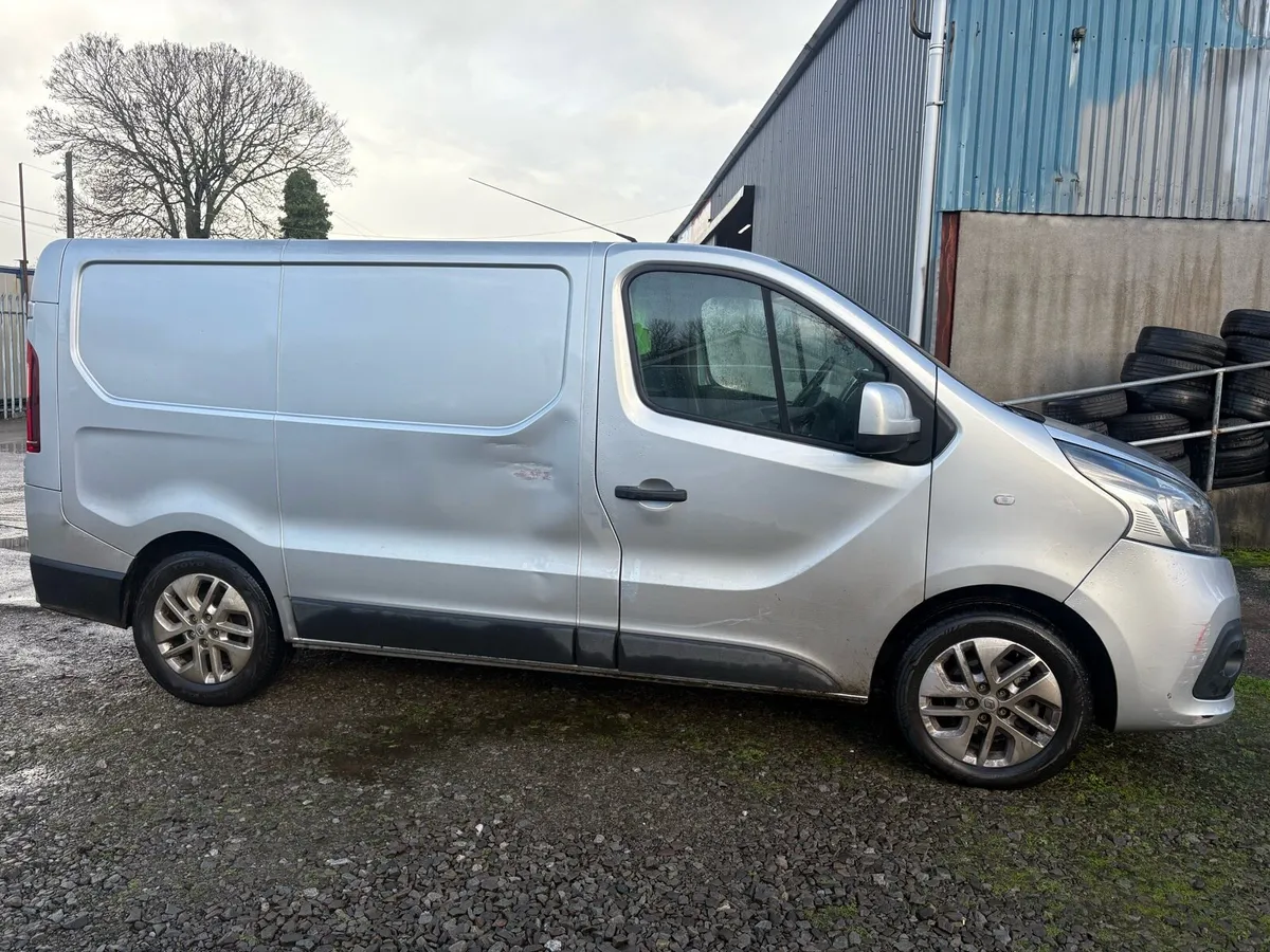 Breaking Renault Trafic 1.6 - Image 2