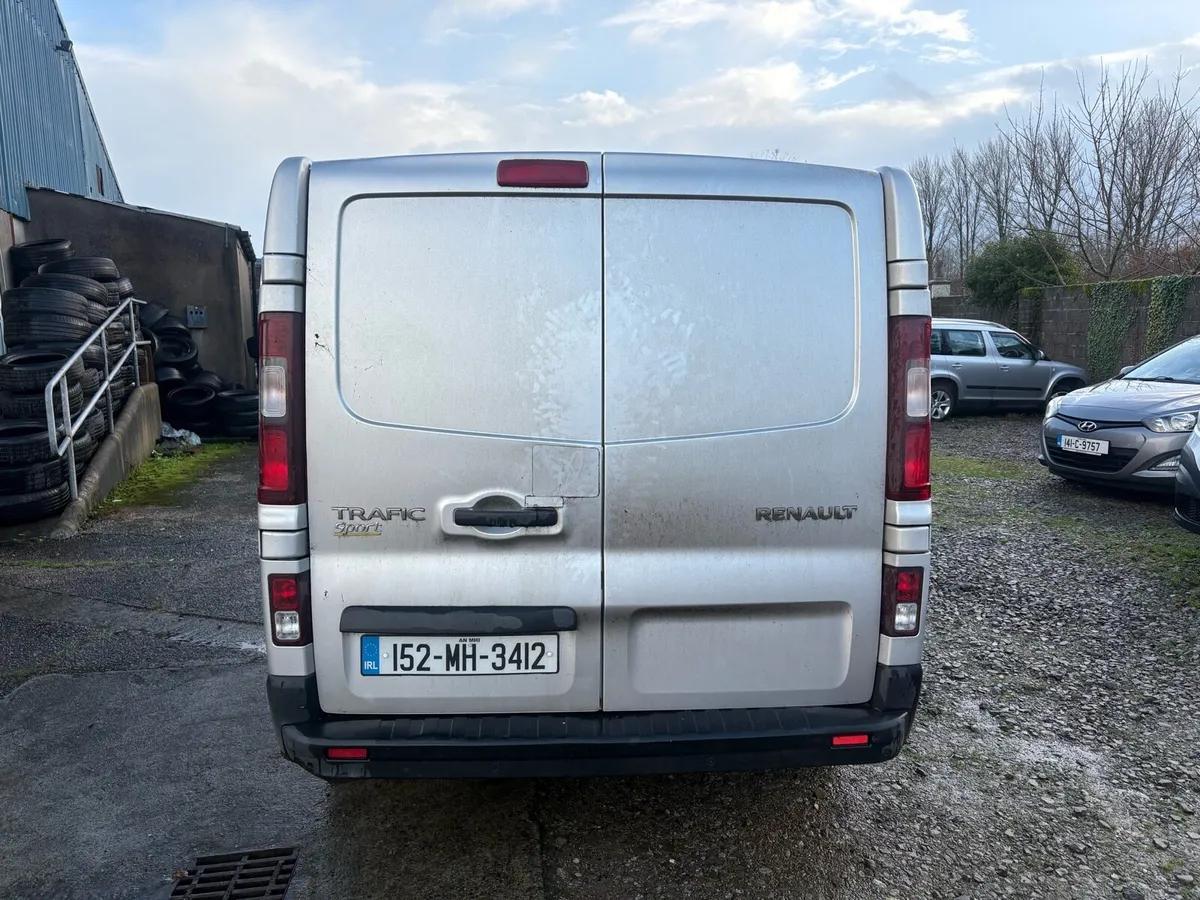 Breaking Renault Trafic 1.6 - Image 4