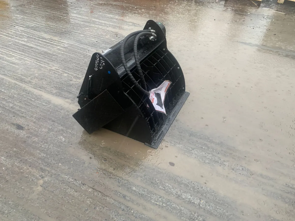 Captok CK-JBD Hydraulic Concrete Mixing Bucket – T - Image 1