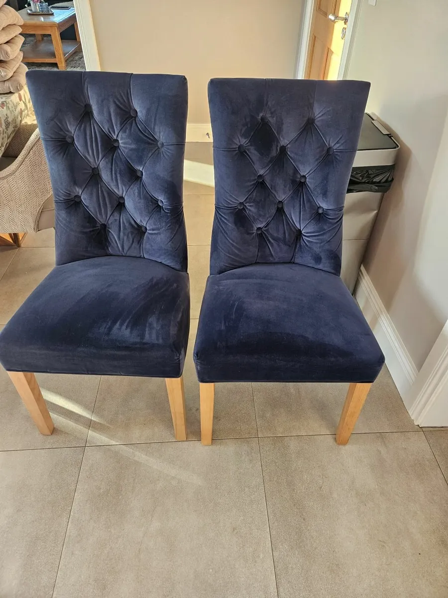 Dining chairs - Image 1