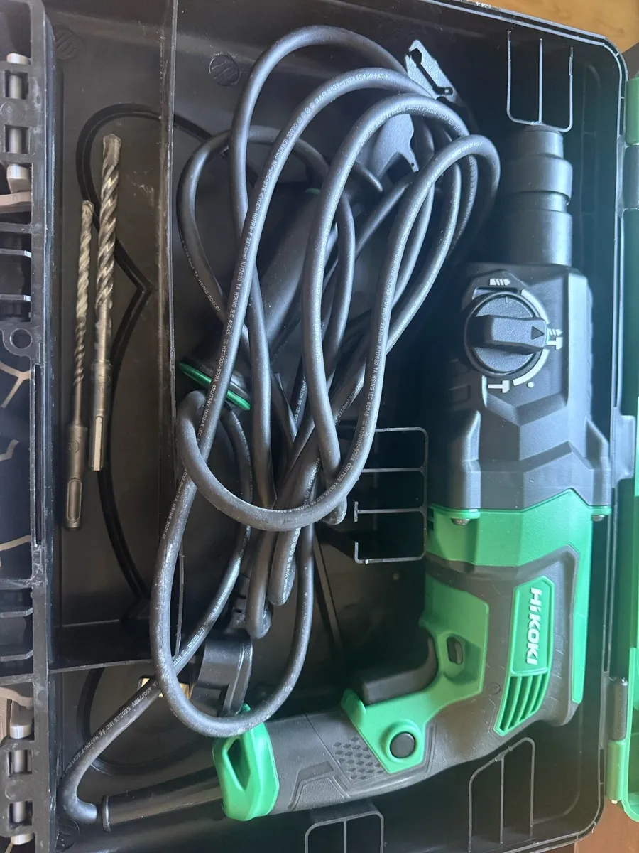 Hikoki DH 26PX2 26mm SDS Hammer Drill - Image 3