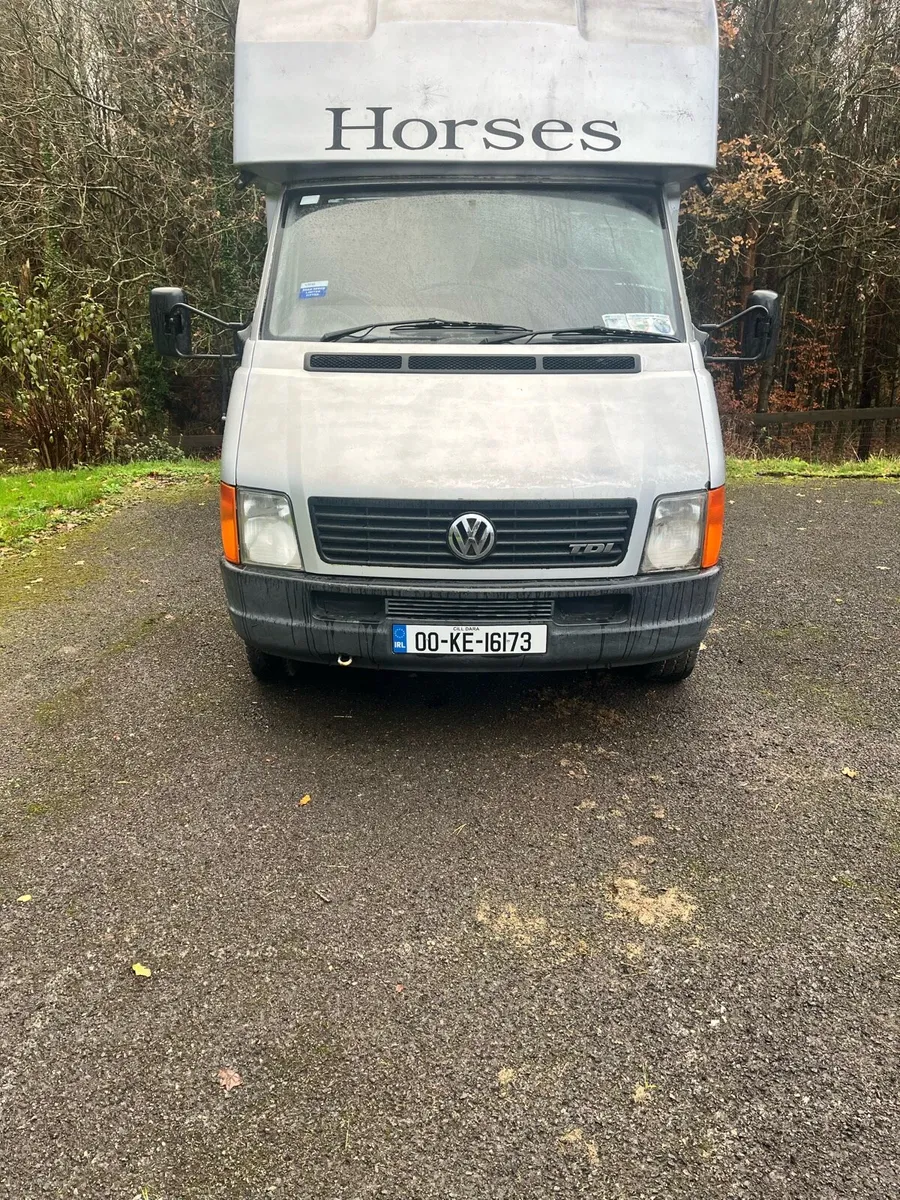 Horse truck - Image 2