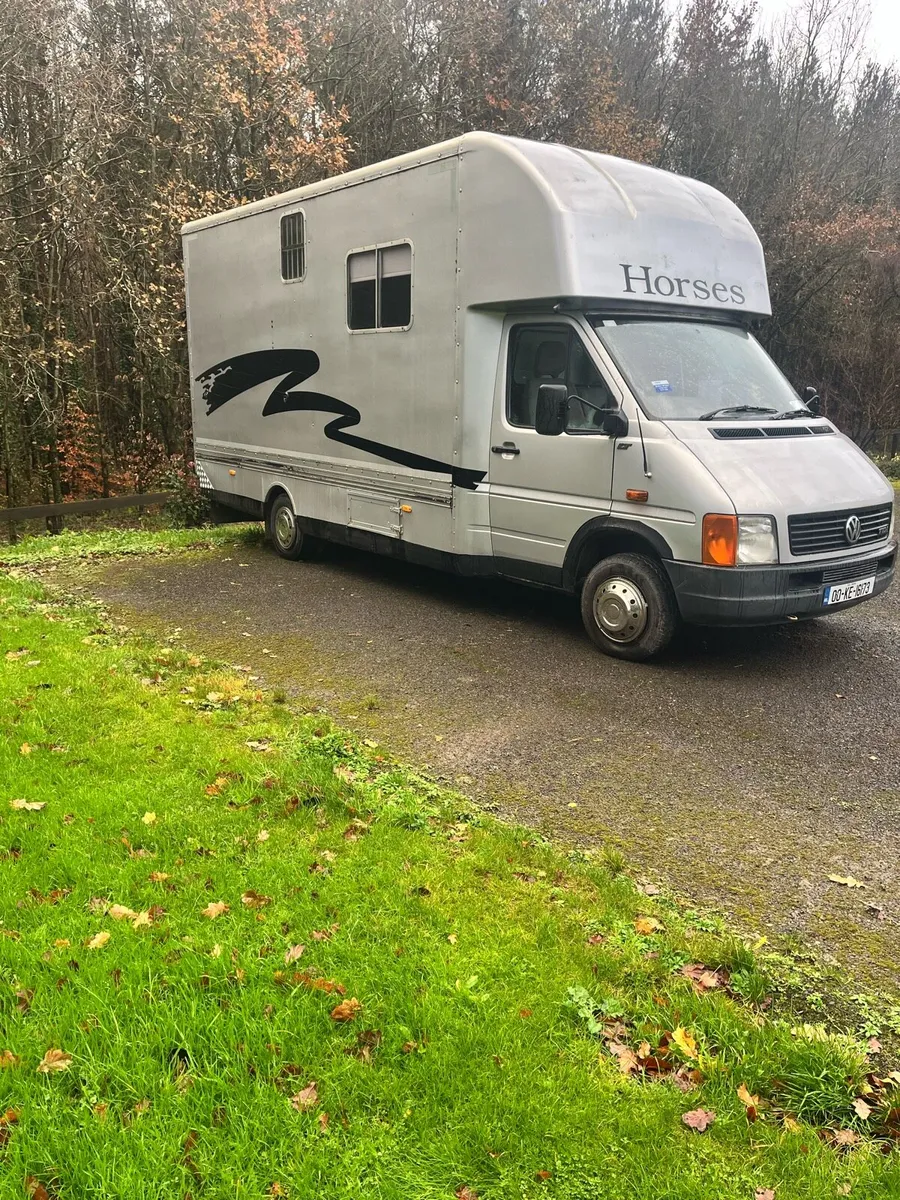 Horse truck - Image 3