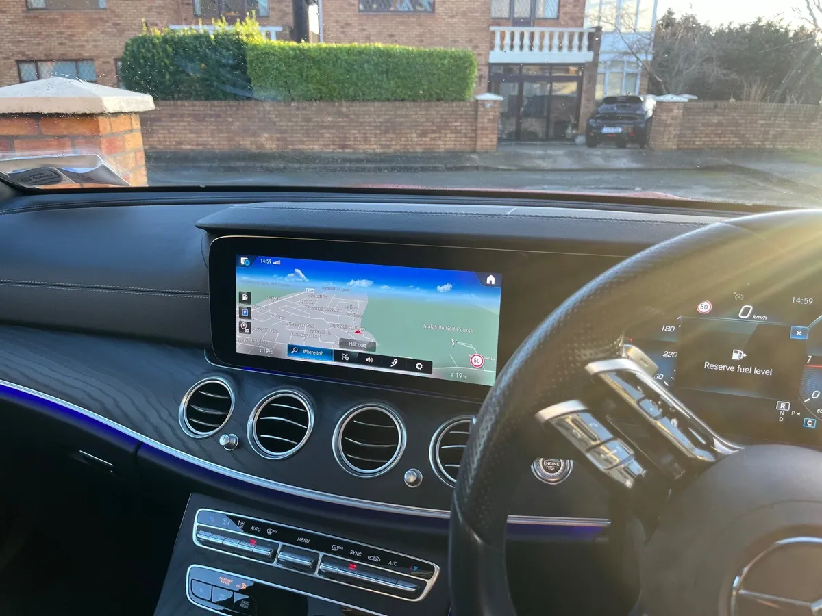 Mercedes-Benz E-Class 2022 - Image 3