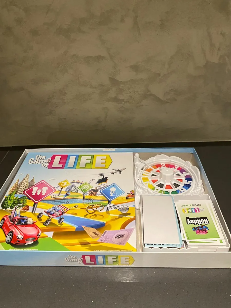 The Game of Life Board Game - Image 3