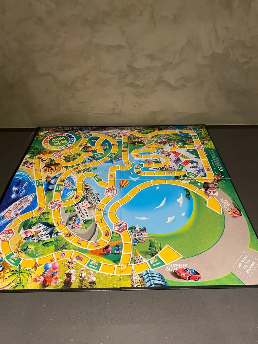 The Game of Life Board Game - Image 4