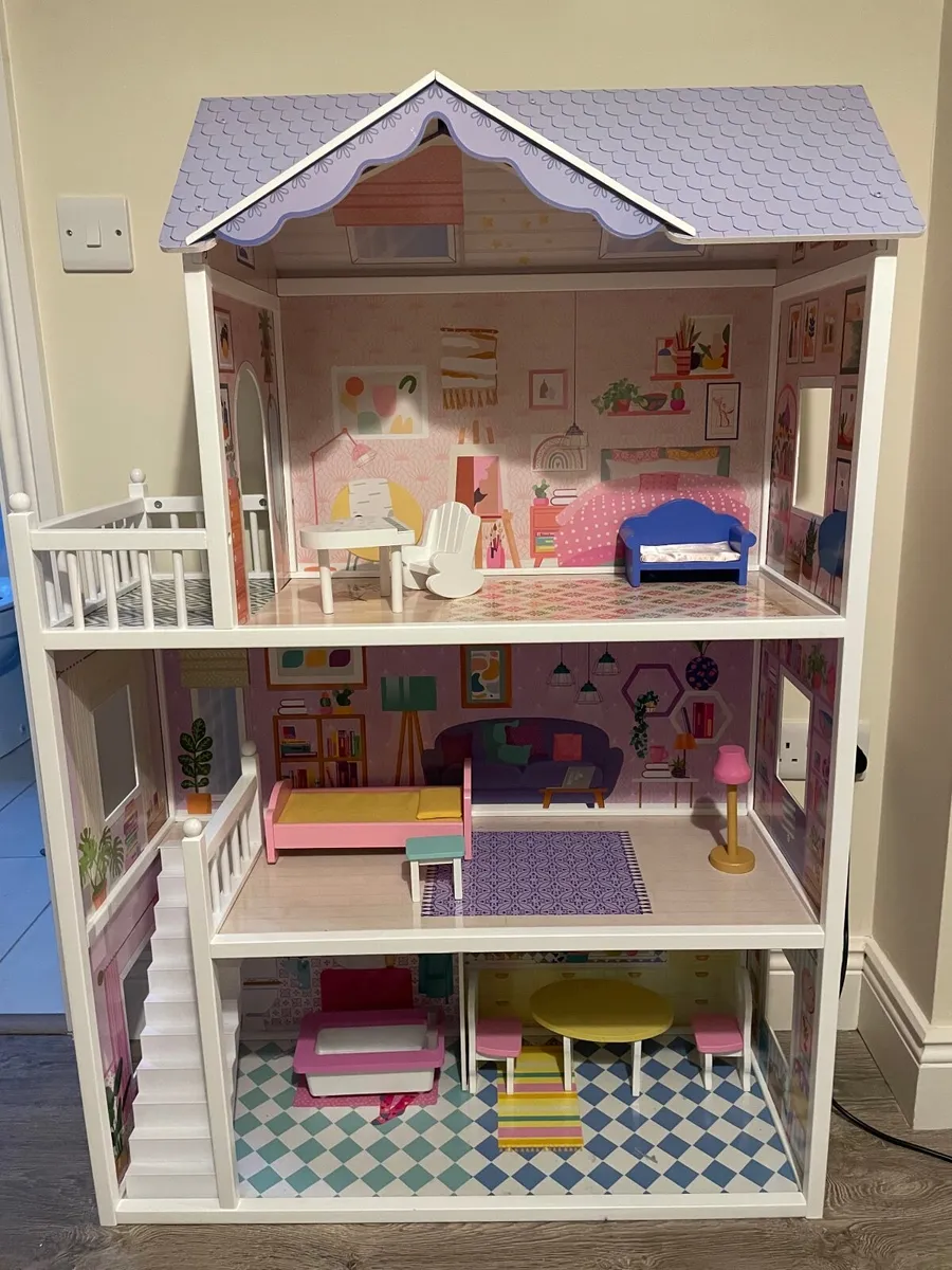 Dolls house - Image 2