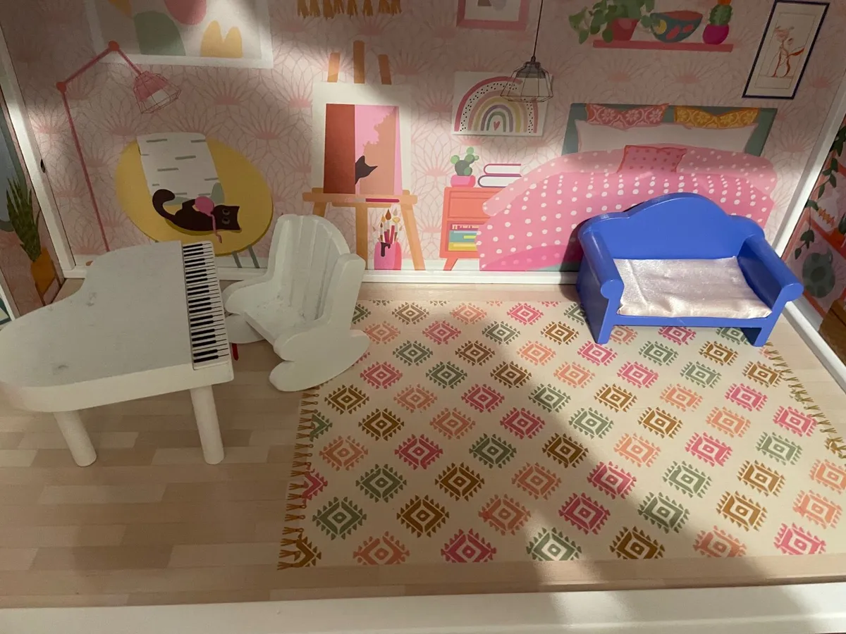 Dolls house - Image 3