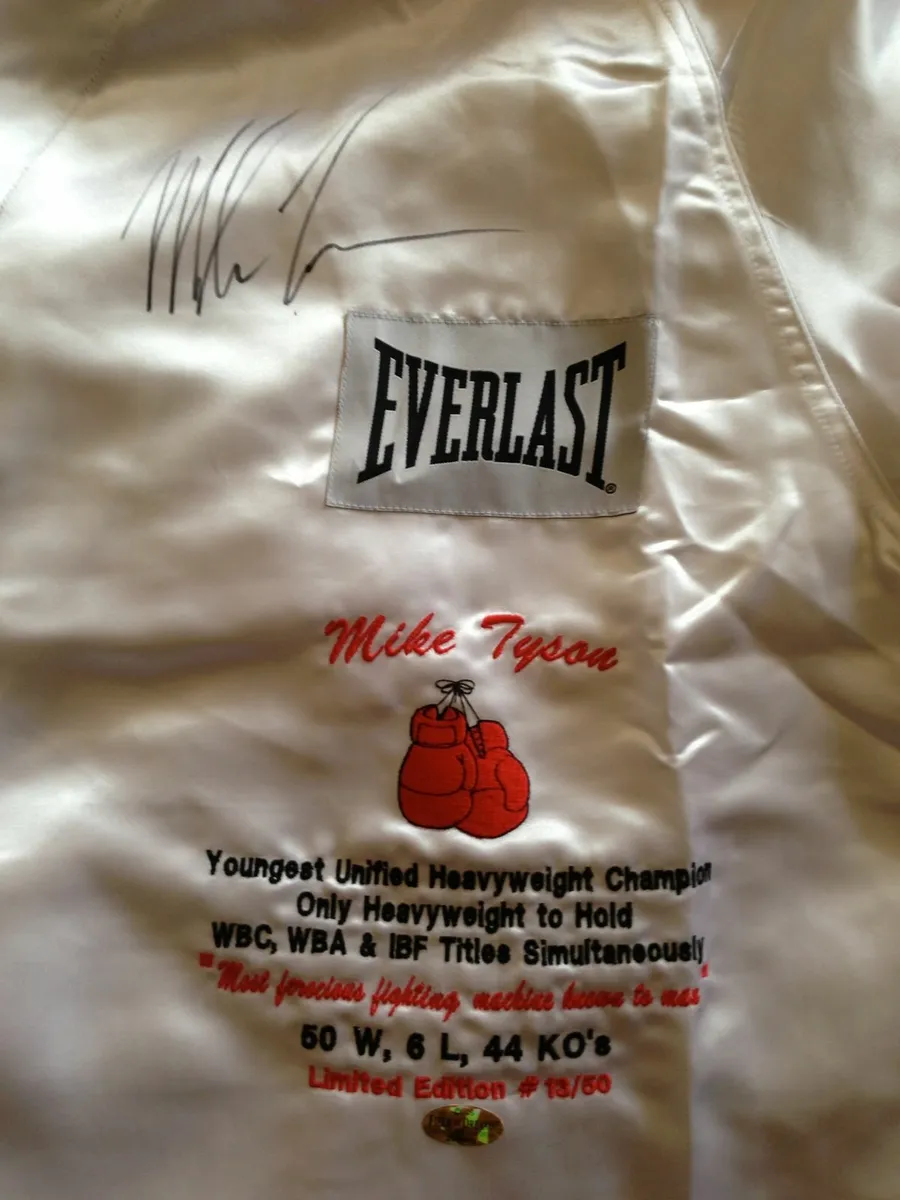 Signed Mike Tyson Boxing Robe, certificate of auth - Image 2