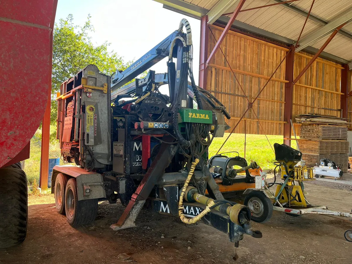 Mus-Max T7L Woodchipper - Image 1