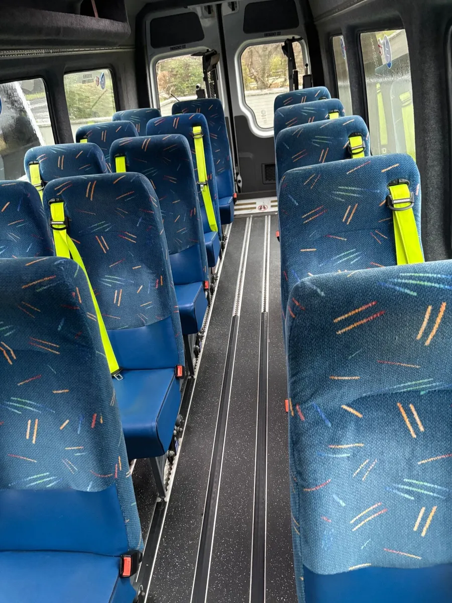 Volkswagen Crafter 2013 - Image 2