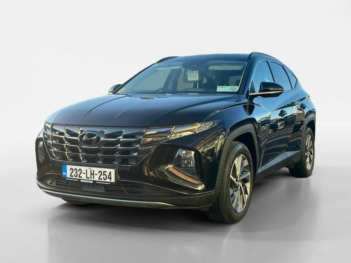 Hyundai Tucson 2WD Executive Plus - Image 4