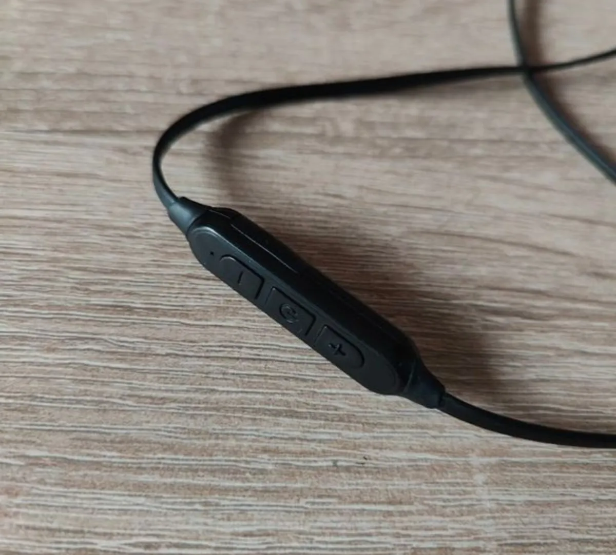 Motorola In-ear Earphones Verve Loop 105 - Image 2