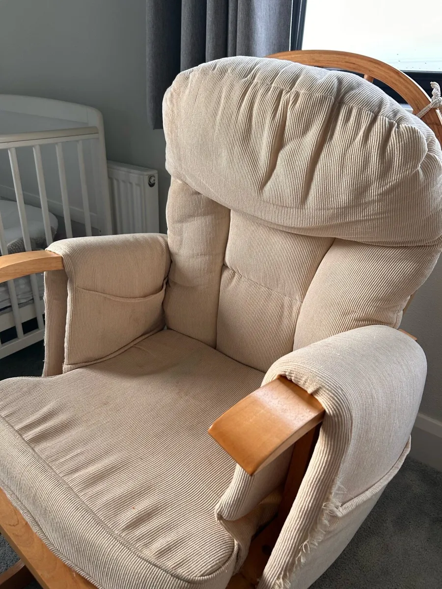 Nursing rocking chair - Image 2