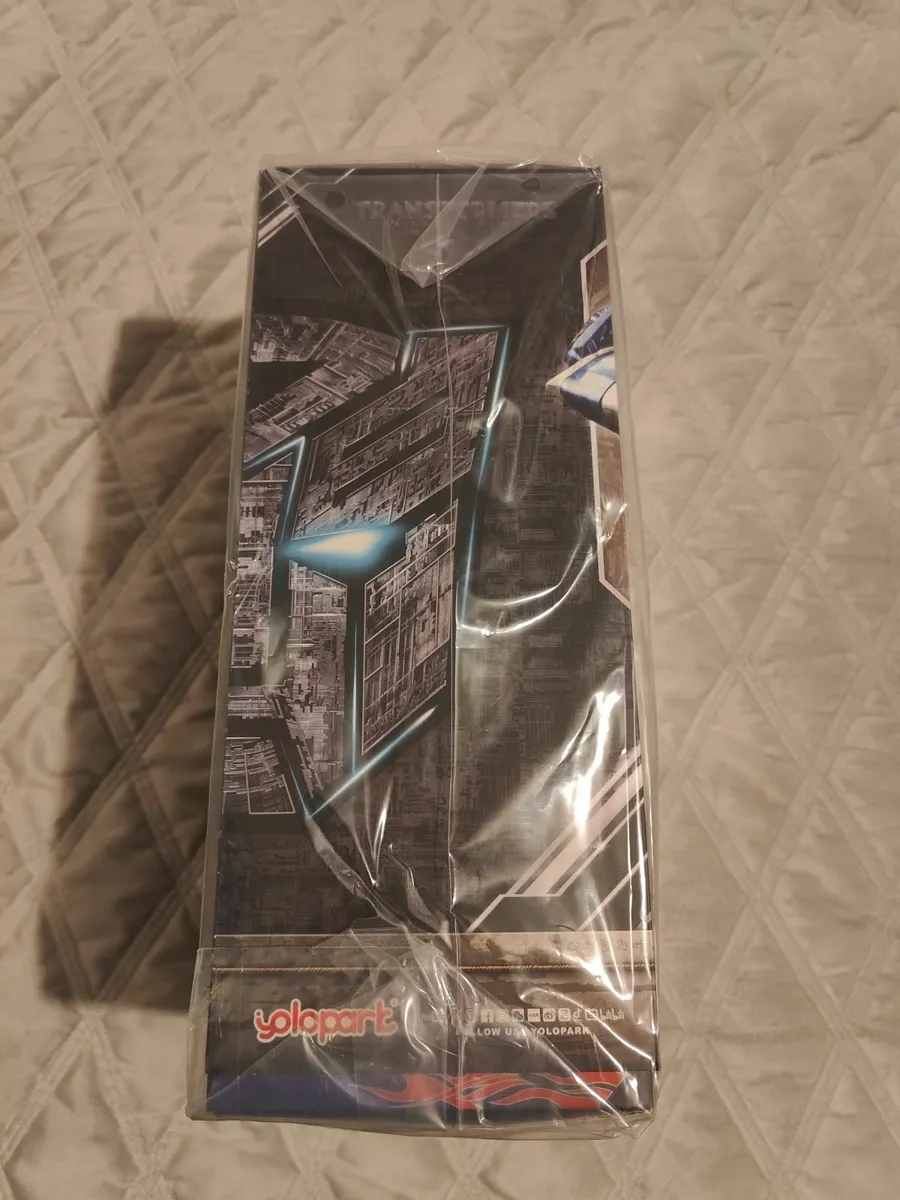 Transformers Collectible figure - Image 3