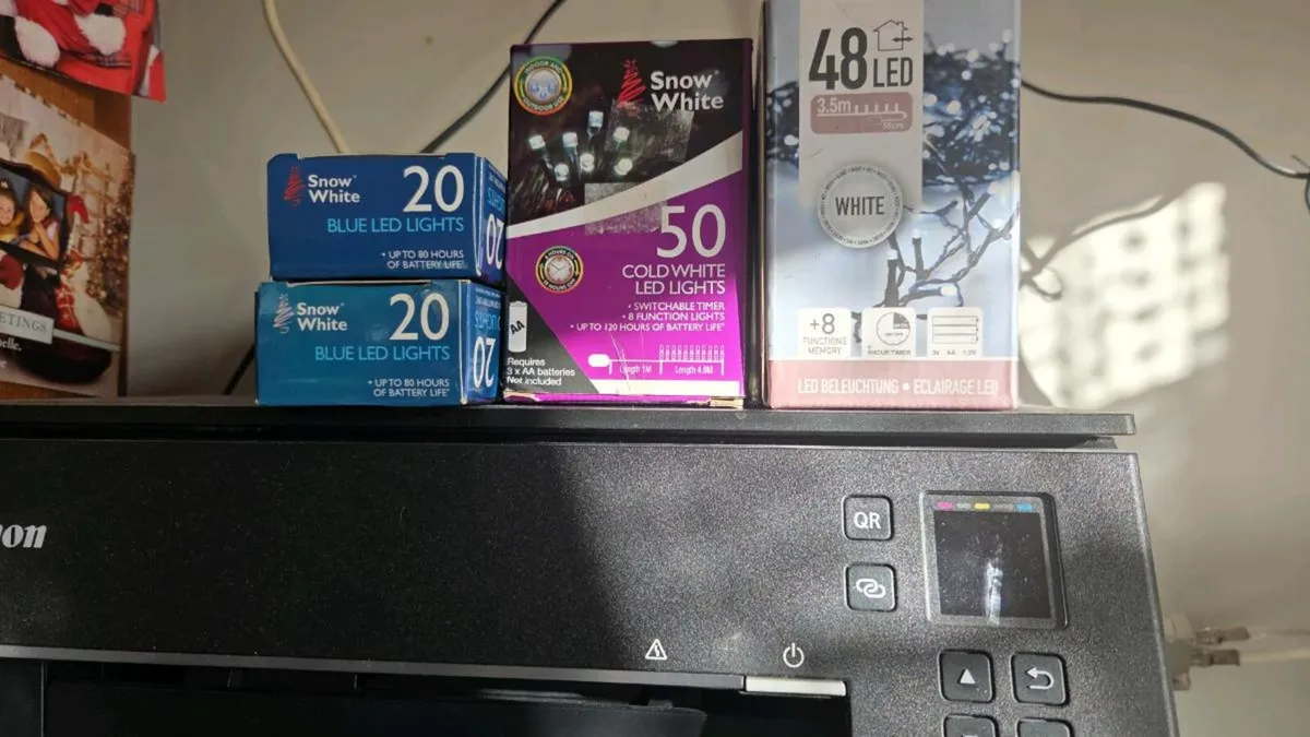 Battery operated Christmas lights - Image 1