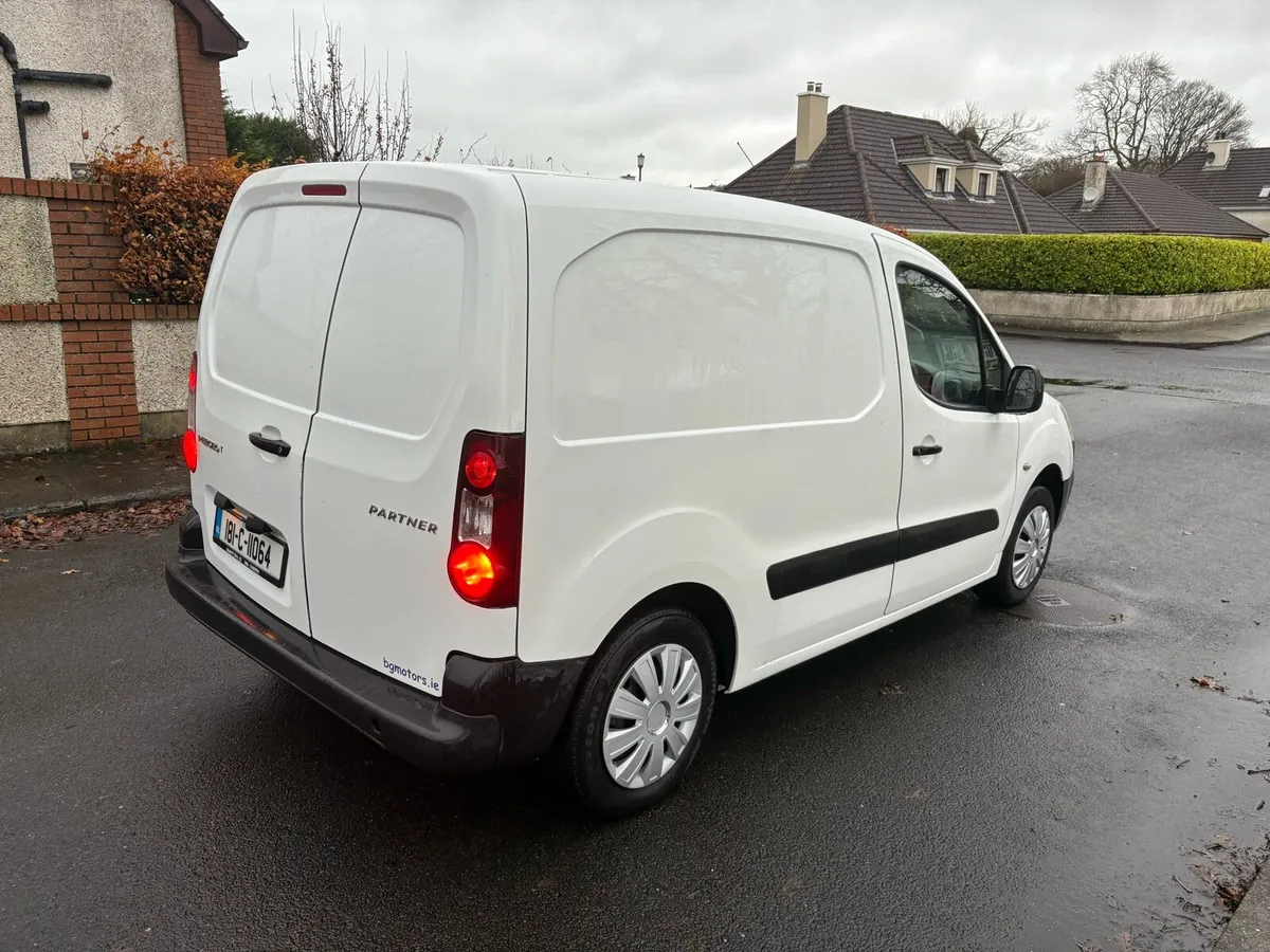 2018 Peugeot Partner 3 Seats DOE 04/26 TAX 05/26 - Image 3