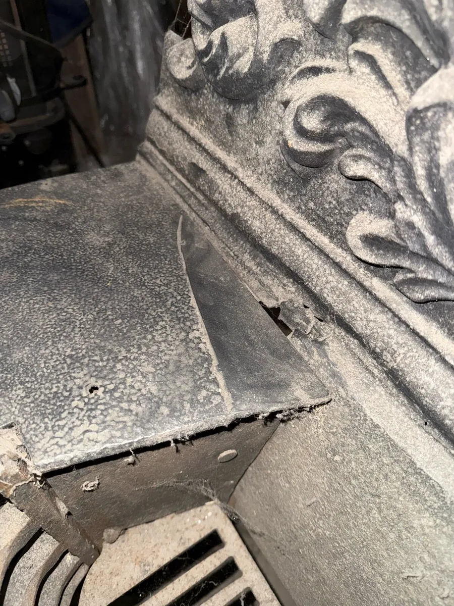 Antique Hob Grate. - Image 3