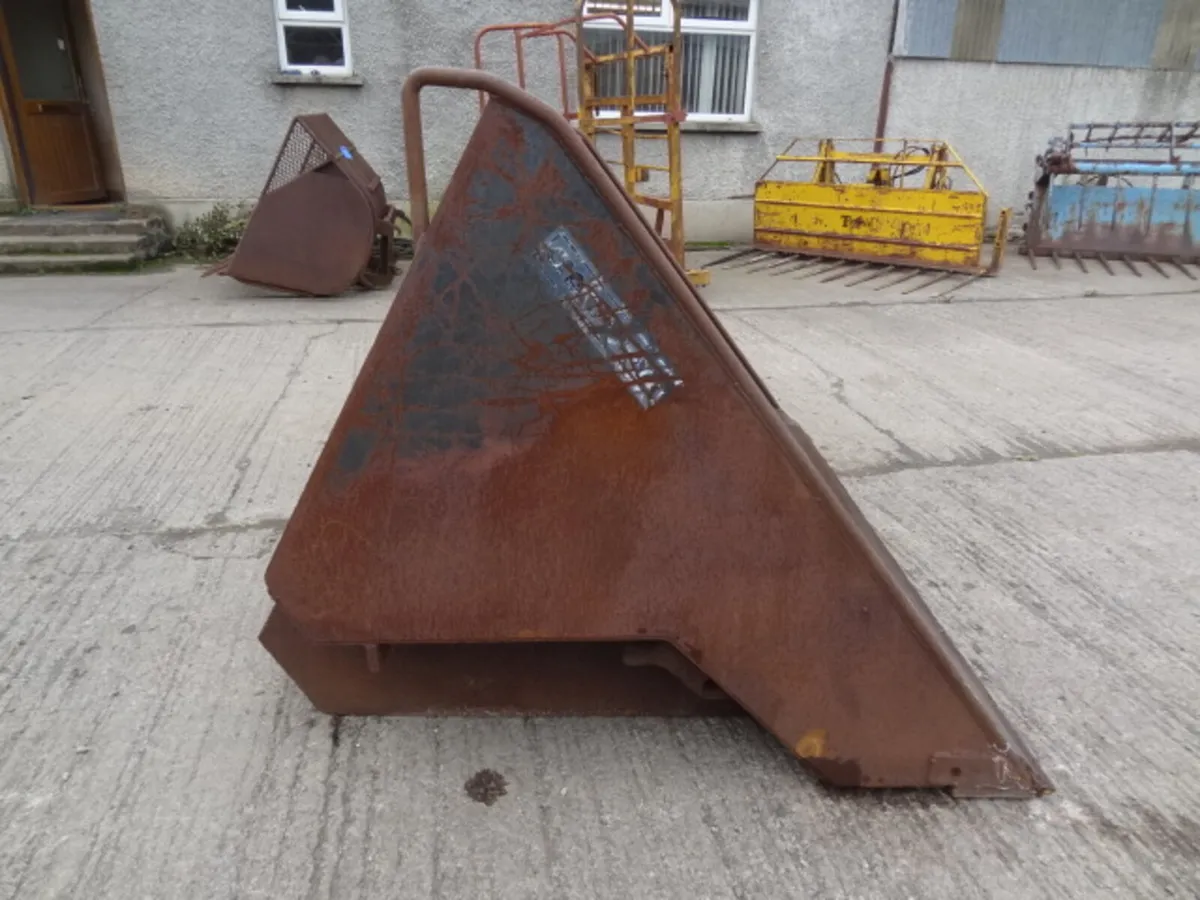 7FT Large Capacity Bucket - Image 4