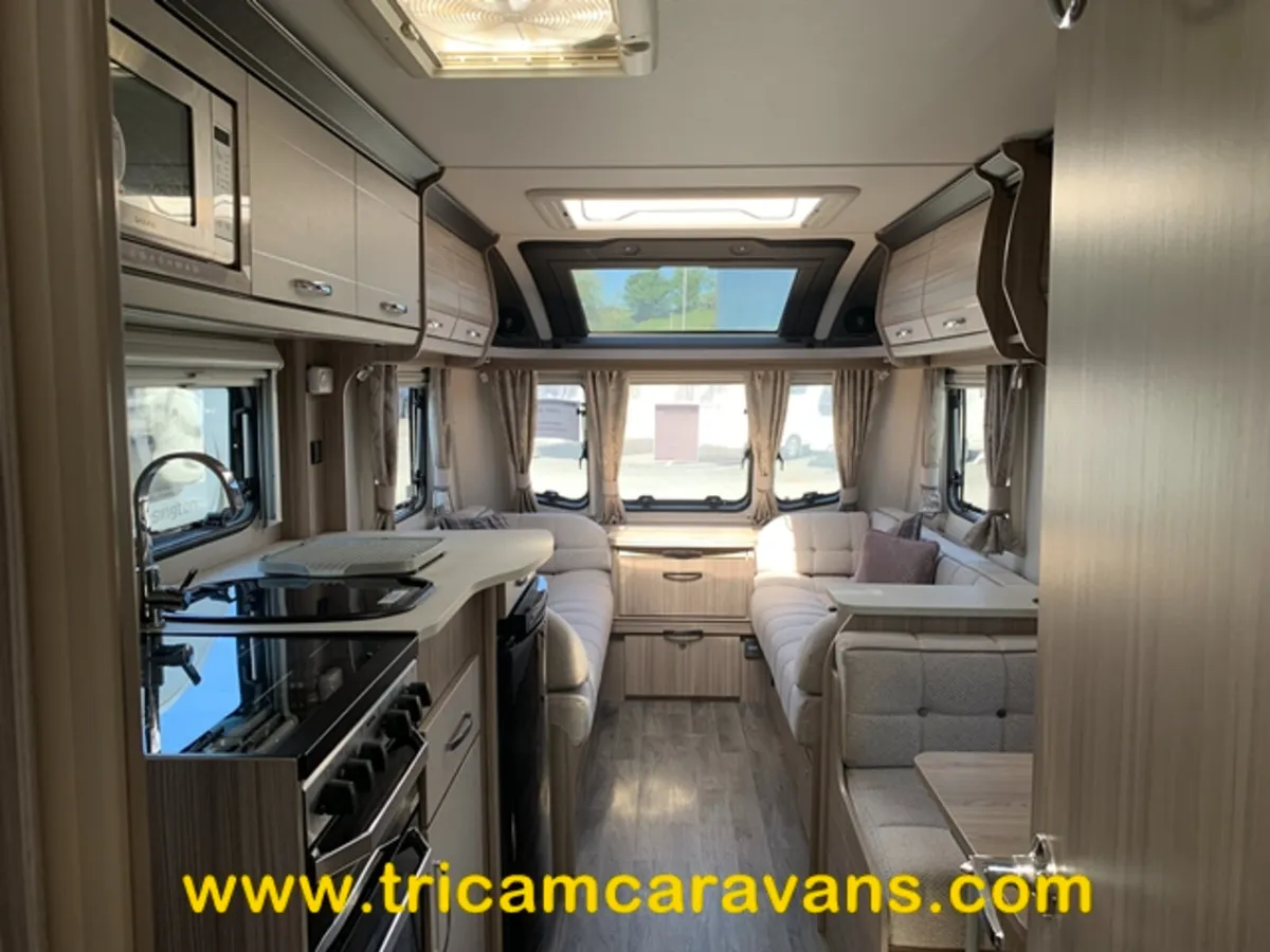 2019 Coachman Pastiche 520/3 - Image 2