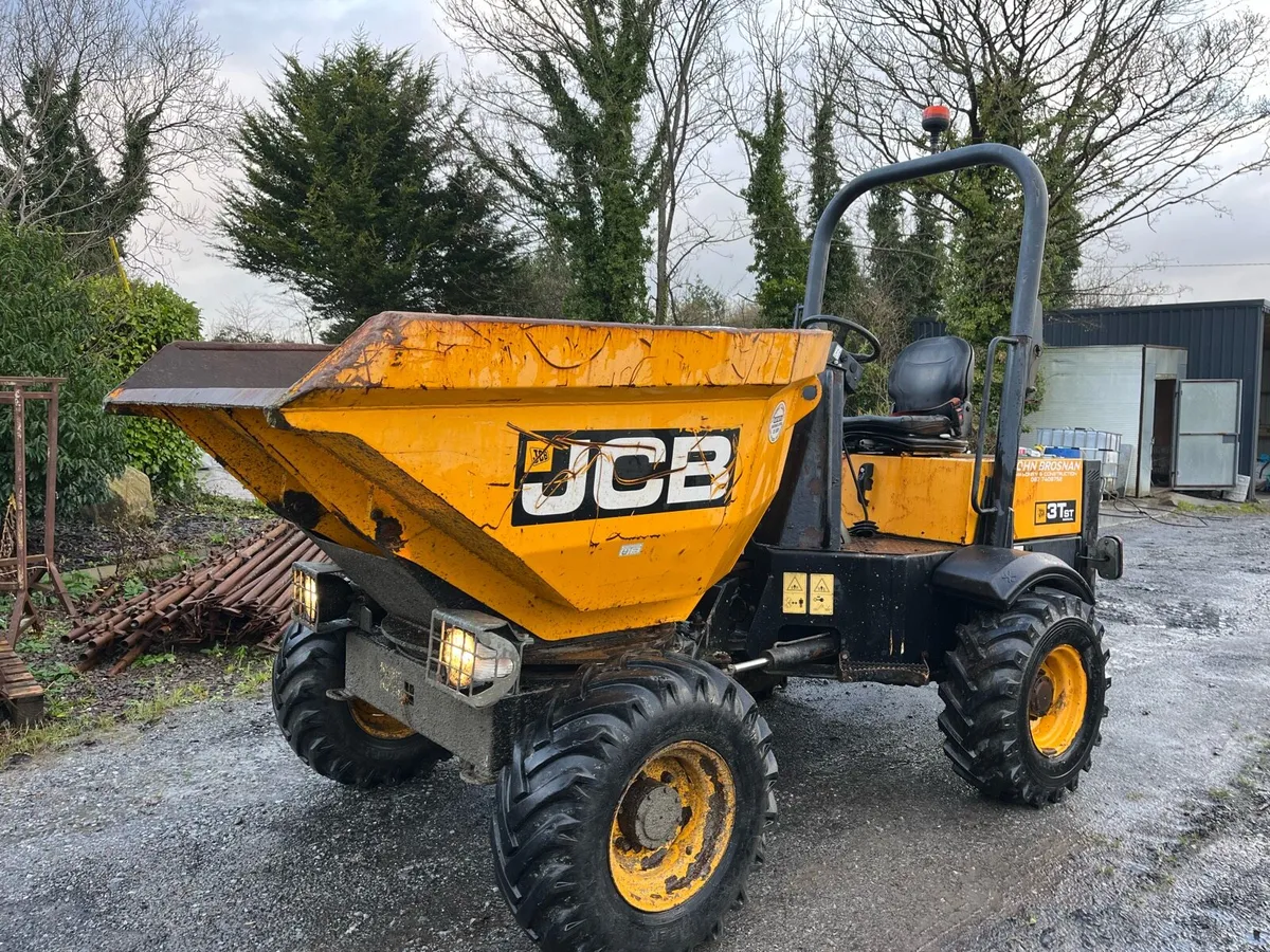 JCB 3t swivel dumper - Image 1