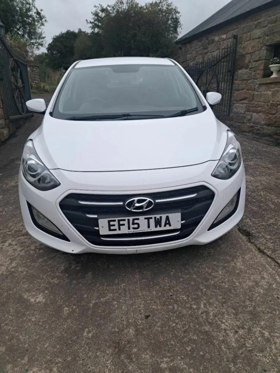 Hyundai i30 2015 - Image 2