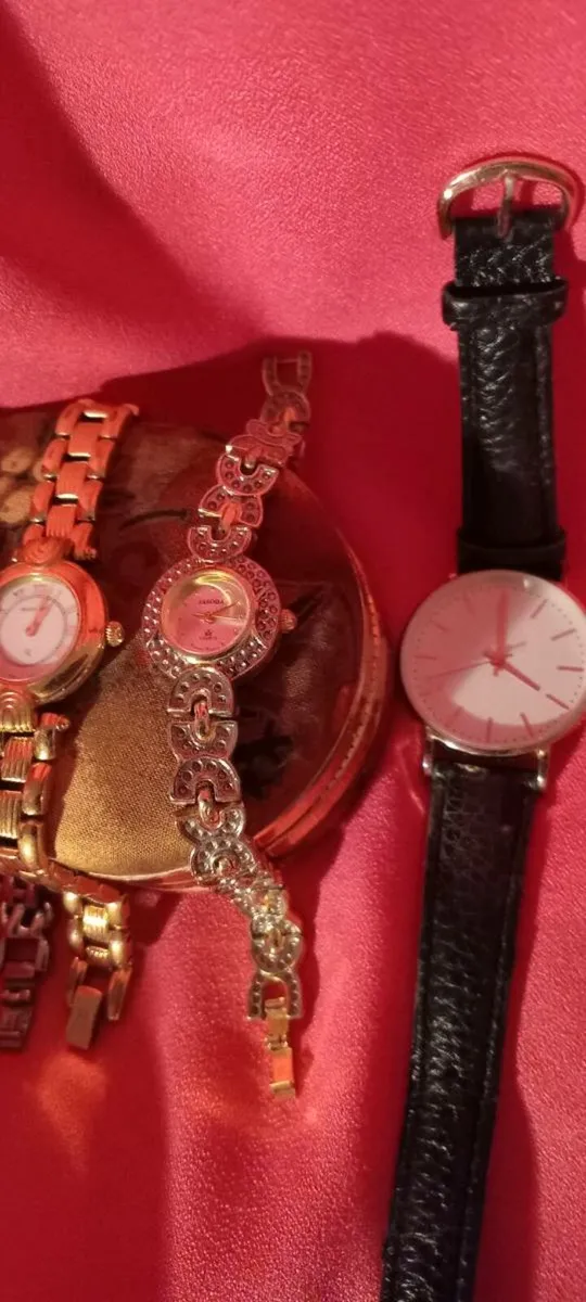 Job lot ladies watches - Image 3
