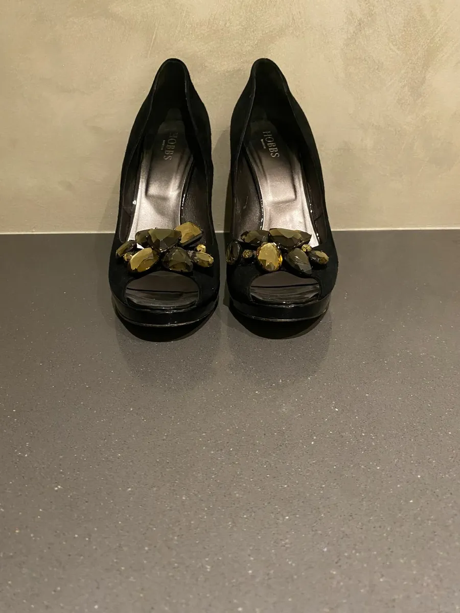 Black Hobbs High Heels Size 6 - Image 1