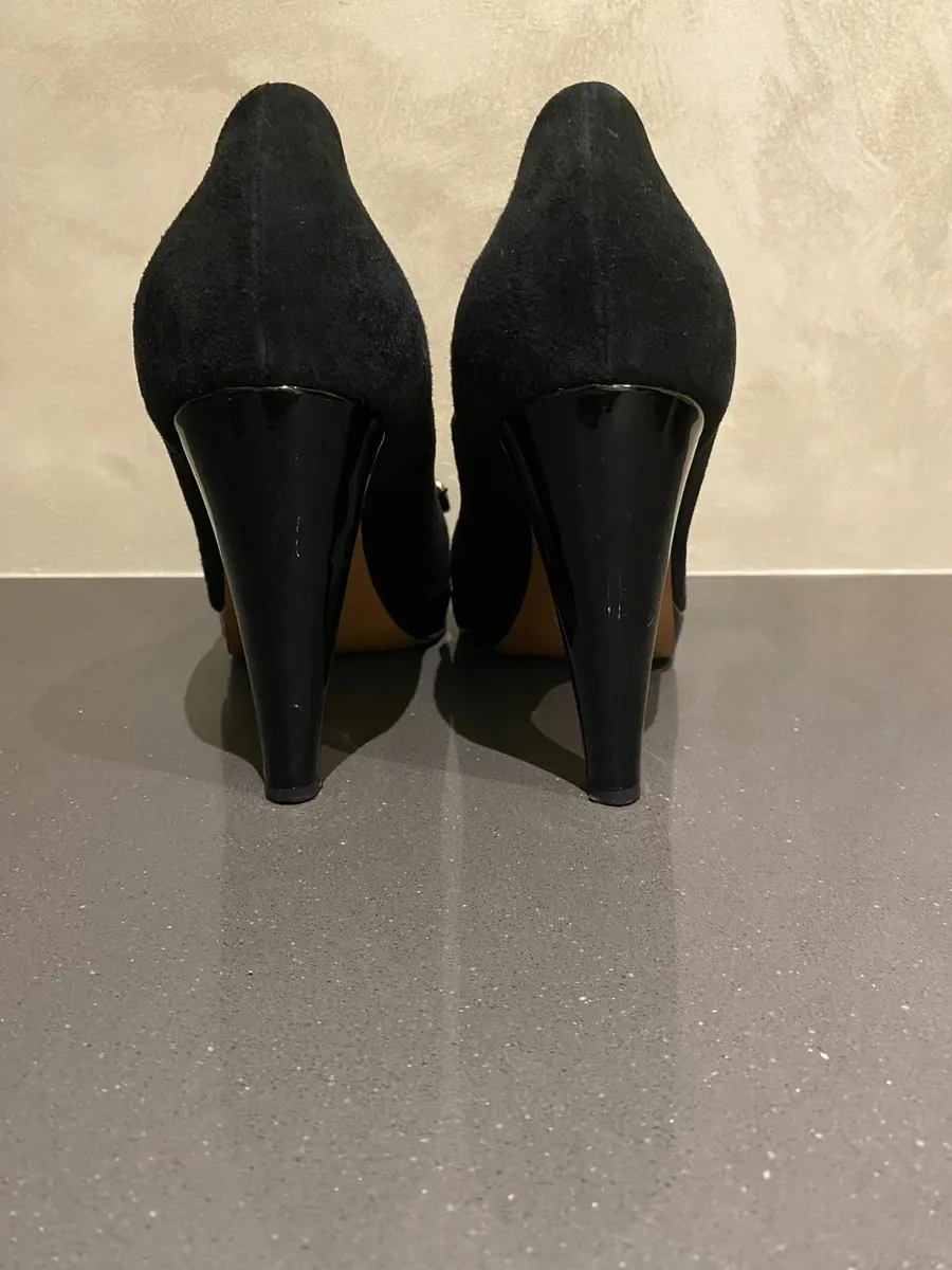 Black Hobbs High Heels Size 6 - Image 3